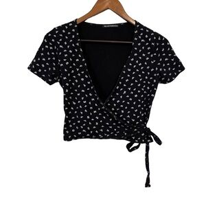 Women's Brandy Melville Black & White Cropped Wrap Top